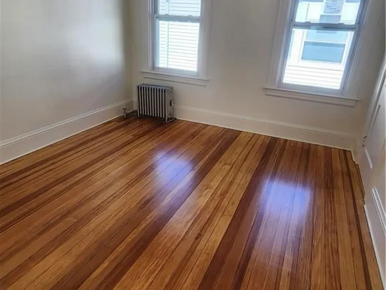 49-51 Pembroke Ave #1 — Photo 6