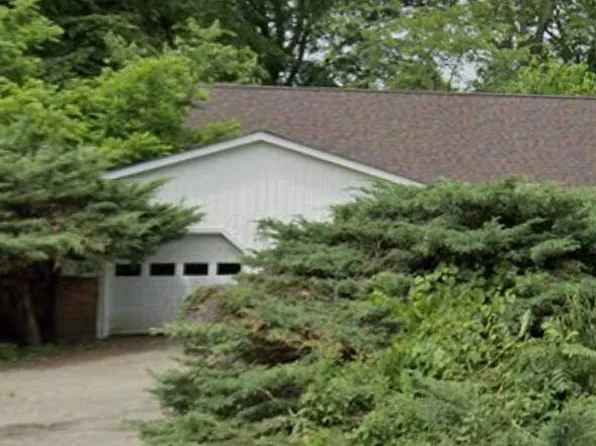 995 McNaughten Rd, Columbus, OH 43213