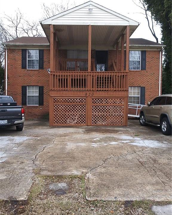 2nd image of 820 43rd St #2