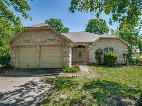 1000 Shoreline Dr, West Tawakoni, TX 75474