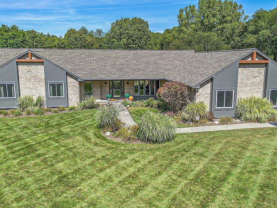 1st image of 10570 Cedar Valley Dr