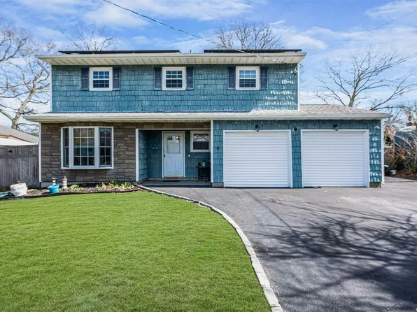 91 Ronkonkoma Boulevard, Centereach, NY 11720