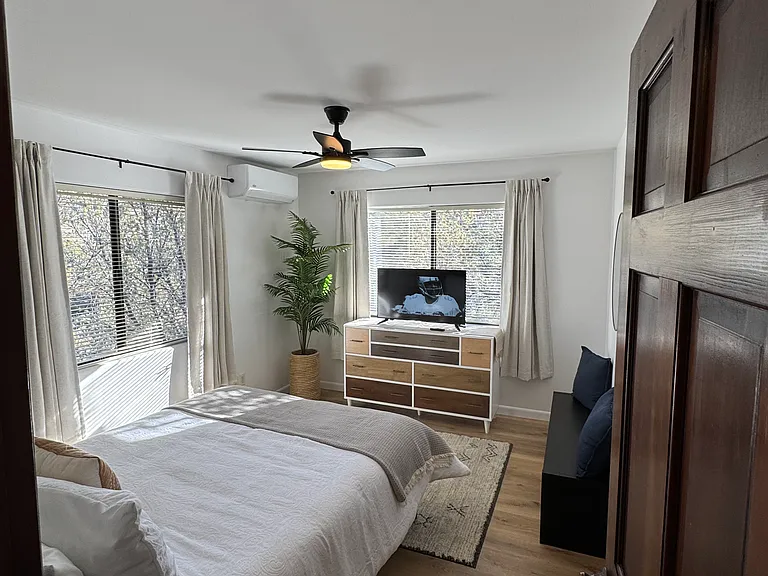 1303 Calle Joya — Photo 10