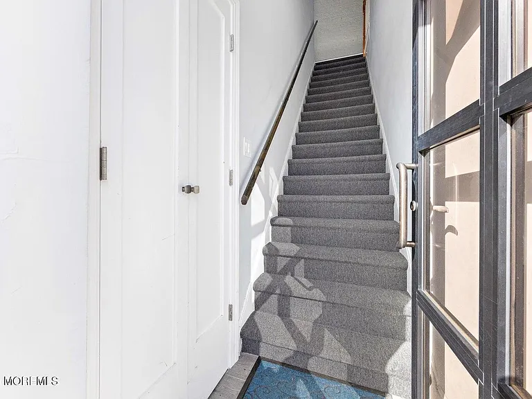 160 Monmouth St #2 — Photo 2
