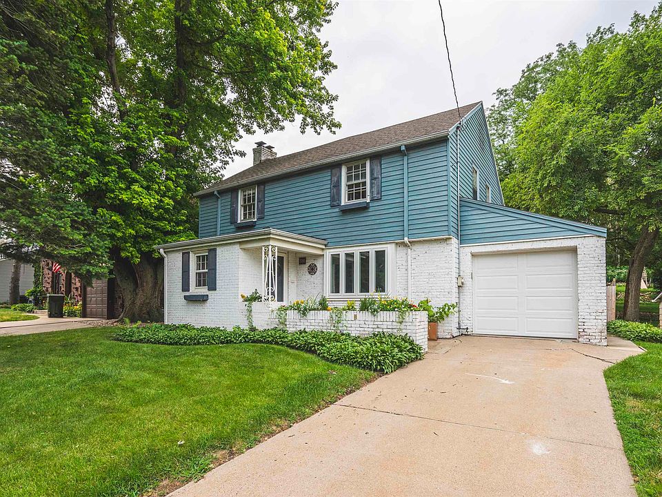 1st image of 3011 Valley Dr