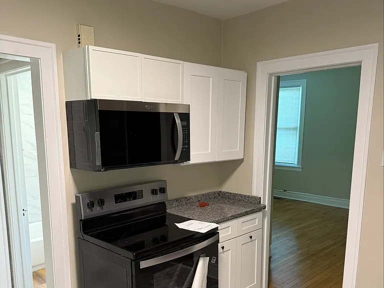 2159 S Millard Ave #1F — Photo 2