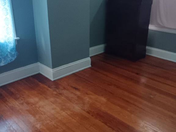 4th image of 3320 E 118th St