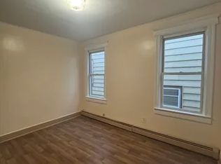 2 Montrose Ter #A, Irvington, NJ 07111