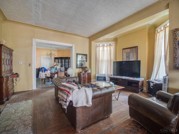 cincinnati-ohio-439767867 picture