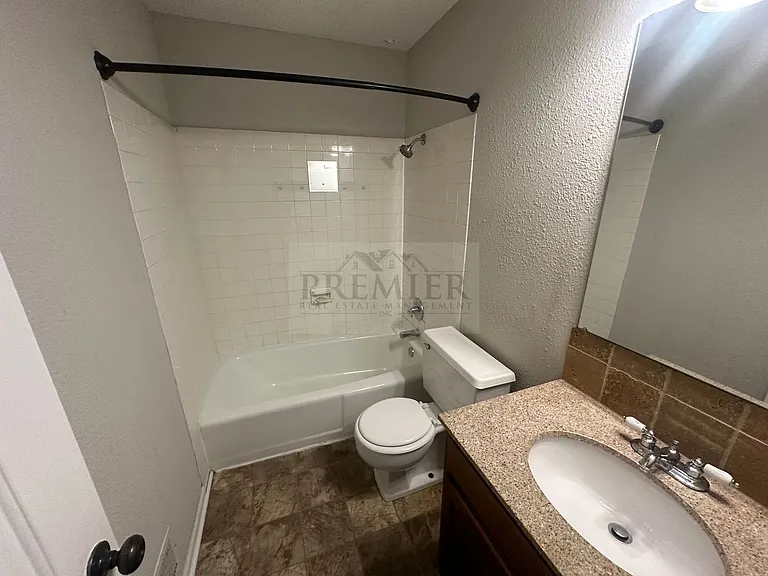 8428 Lane Pl — Photo 10