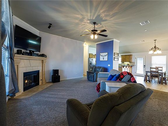 4th image of 10005 Summerhill Ln