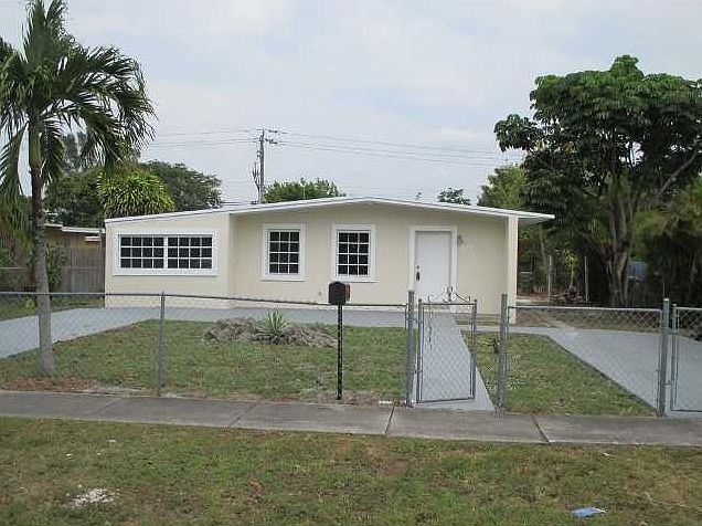 1st image of 515 NW 128th St
