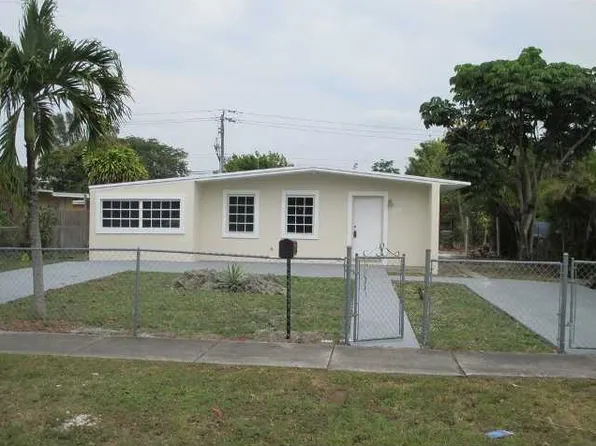 515 NW 128th St, North Miami, FL 33168