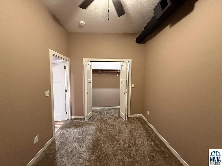 Unit Photo