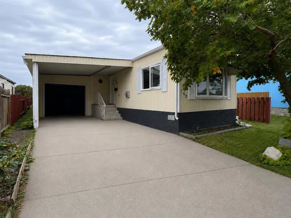 168 W Huntwell Rd NE, Calgary, AB T2K 5S9