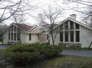 2546 Shenandoah Ln, Long Grove, IL 60047