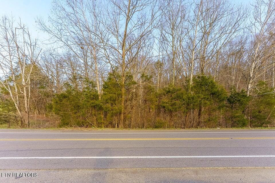 1st image of Douglas Dam Rd