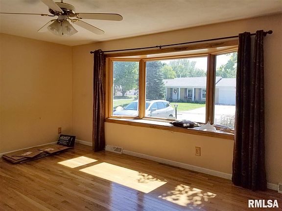 2nd image of 919 28th Ave
