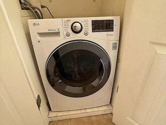 5th image of 109 E 89th St APT 2F