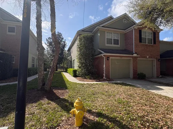 7560 Scarlet Ibis Ln, Jacksonville, FL 32256