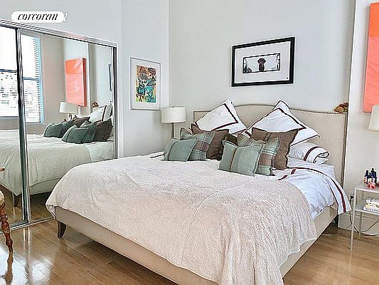 5th image of 253 W 73rd St APT 6E