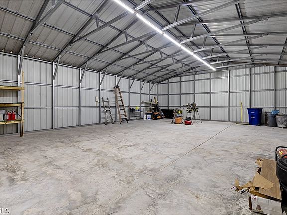 4th image of 7456 Max Dr