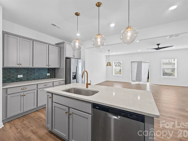 328 Drawbar Dr — Photo 12