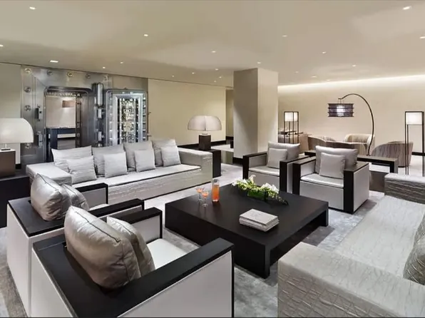 20 Pine Street image 10 of 13