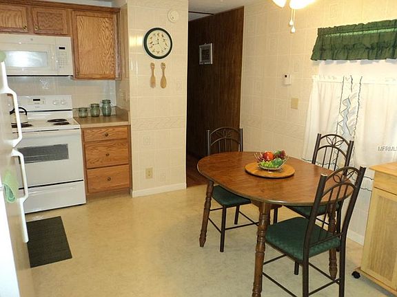 5th image of 3500 N Island Oaks