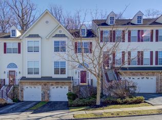 174 Fringetree Dr, West Chester, PA 19380