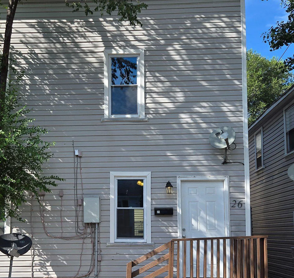 2 bed, 2.0 bath, 910 sqft, $1,575 — Photo 1