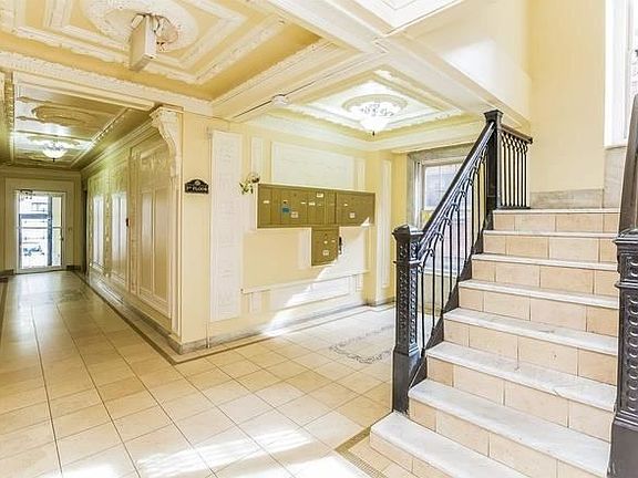 3rd image of 2677 Kennedy Blvd APT 16