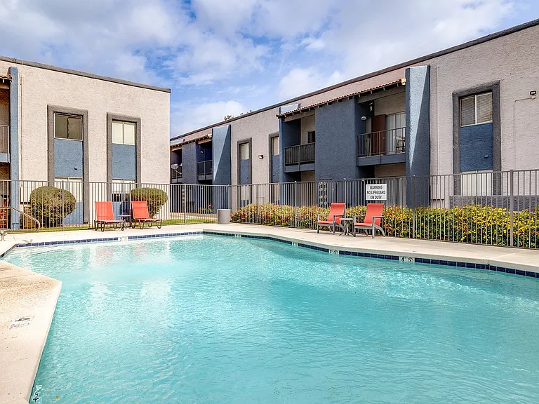 Summers Point - Pool