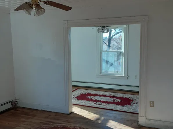 15 1/2 Wall St Floor 2, Middletown, CT 06457