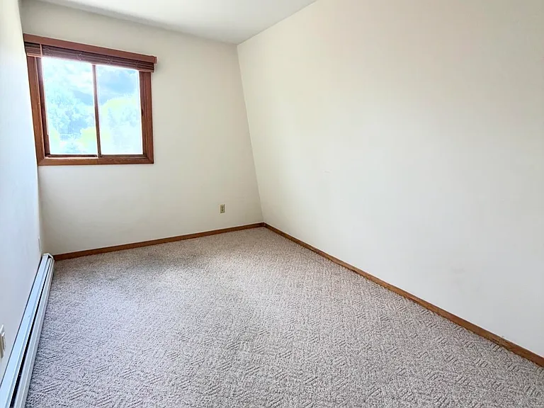 221 Nautilus Dr #B — Photo 10