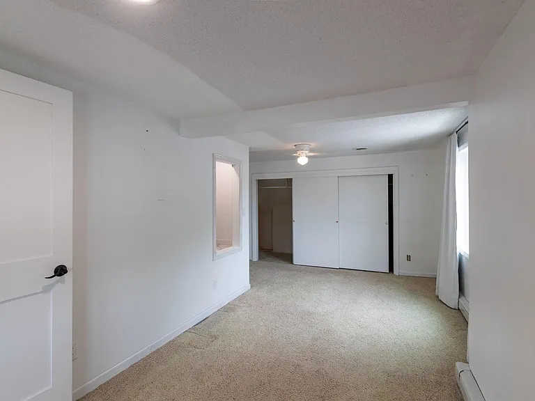 2406 Wood St — Photo 17