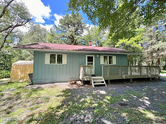 2nd image of 1575 Clover Rd