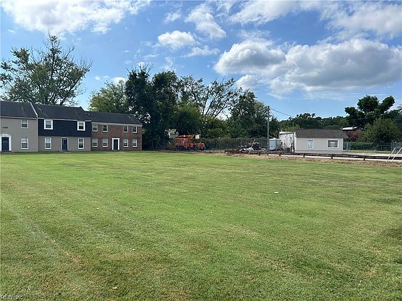 2nd image of 14375 Old Courthouse Way