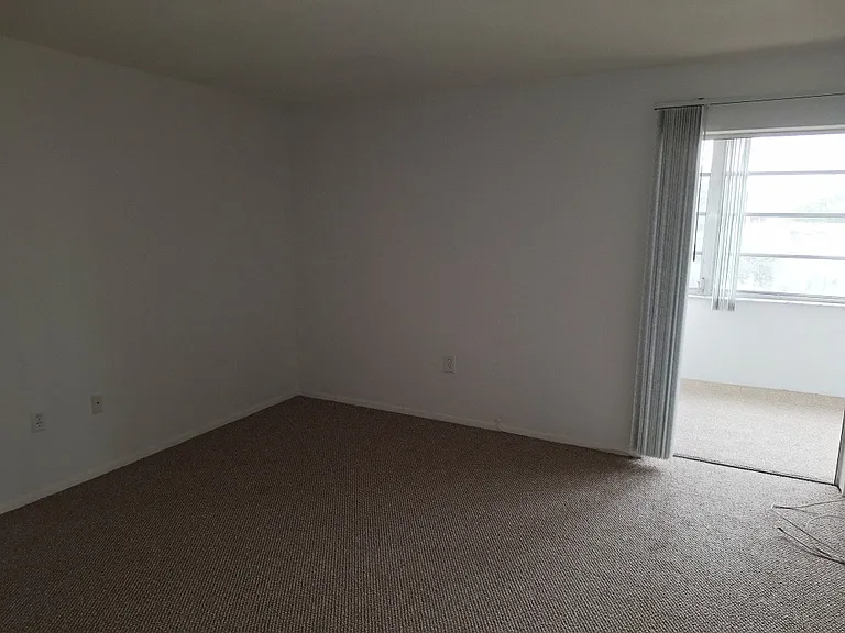 9940 47th Ave N #320 — Photo 23