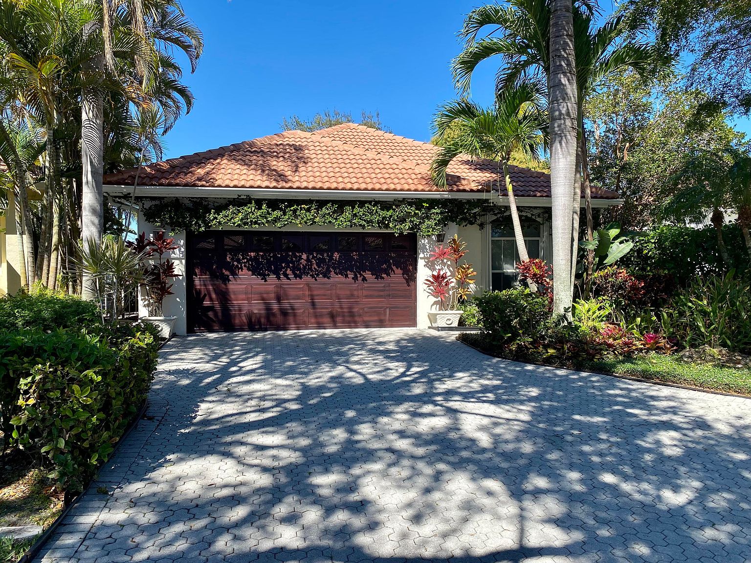 2155 Regents Blvd, West Palm Beach, FL 33409 Zillow