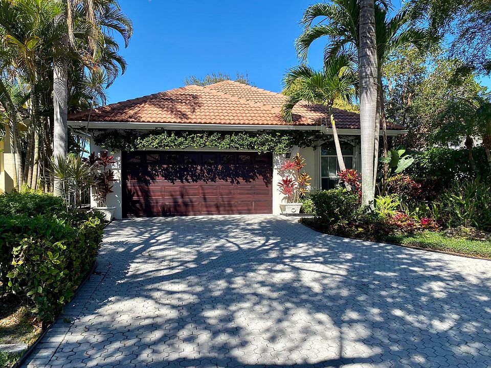 1st image of 2155 Regents Blvd
