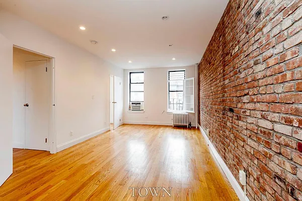 Rented by Town Residential | media 22