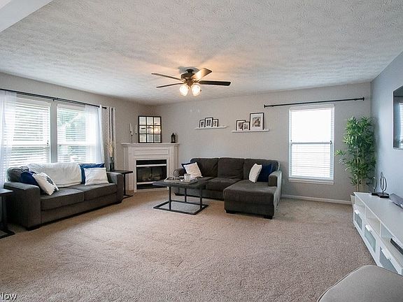 3rd image of 27207 Hatherton Ln #27