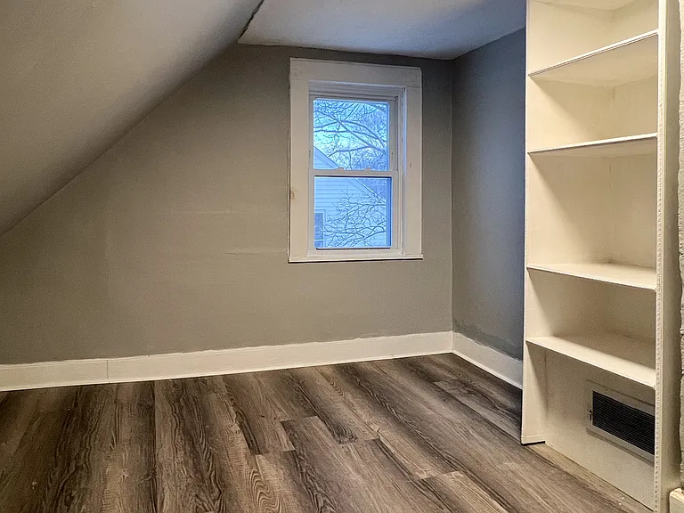 180 Birch St — Photo 10