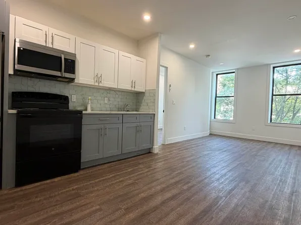 1608 Pitkin Avenue image 1 of 12