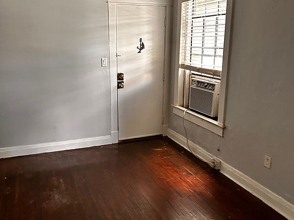 5th image of 1000 S Park Ave APT 2