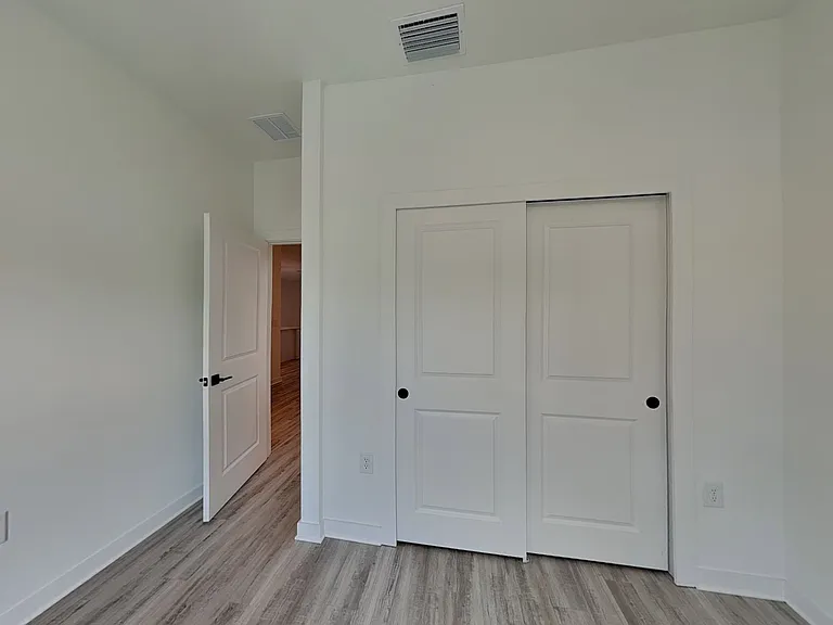 1114 Bismarck Rd — Photo 27