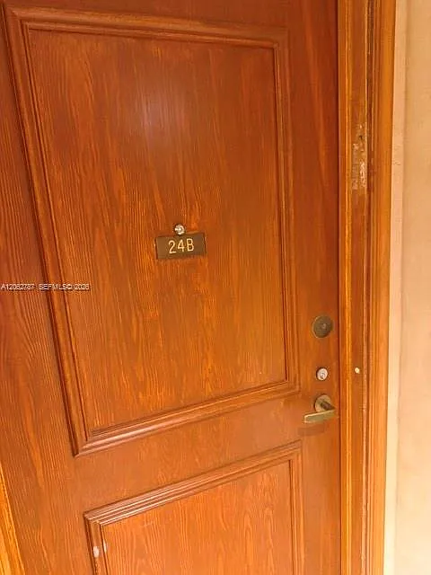 Turnberry Isle Condo — Photo 2