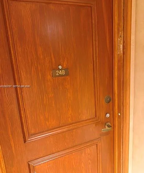 19707 Turnberry Way #24B — Photo 2
