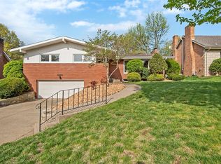 1140 Folkstone Dr, Pittsburgh, PA